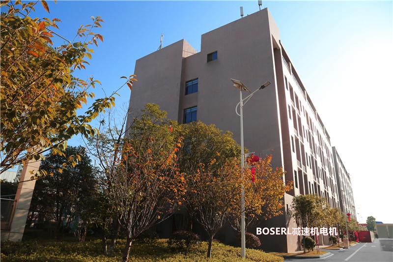 1690183928181494.jpg 齿轮减速电机一体机